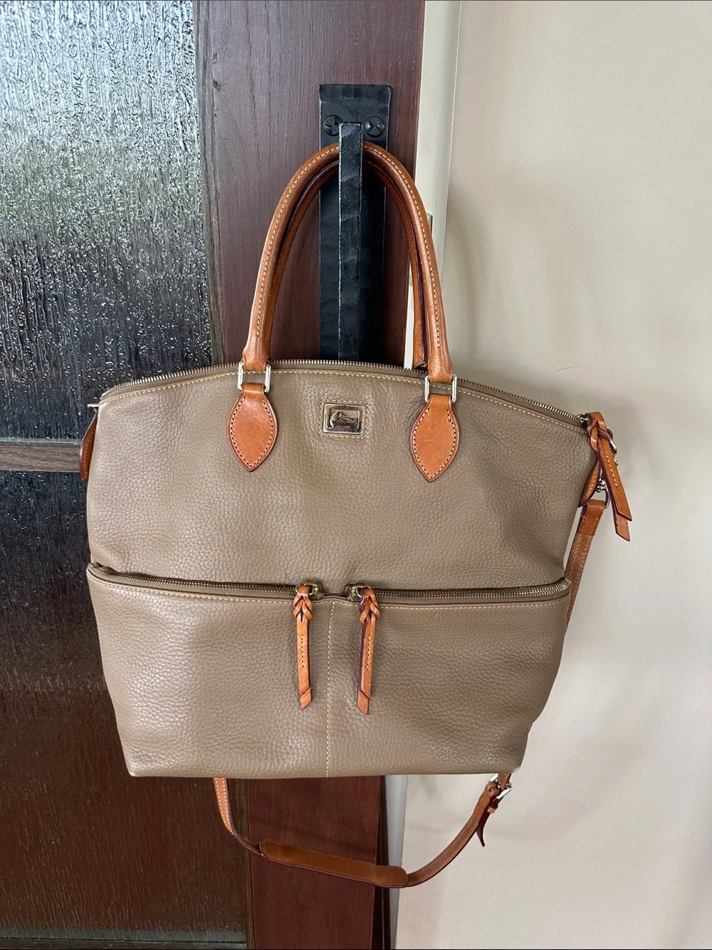 Dooney & Bourke Pebbled Leather DILLEN Double Pocket Satchel Handbag Beige
